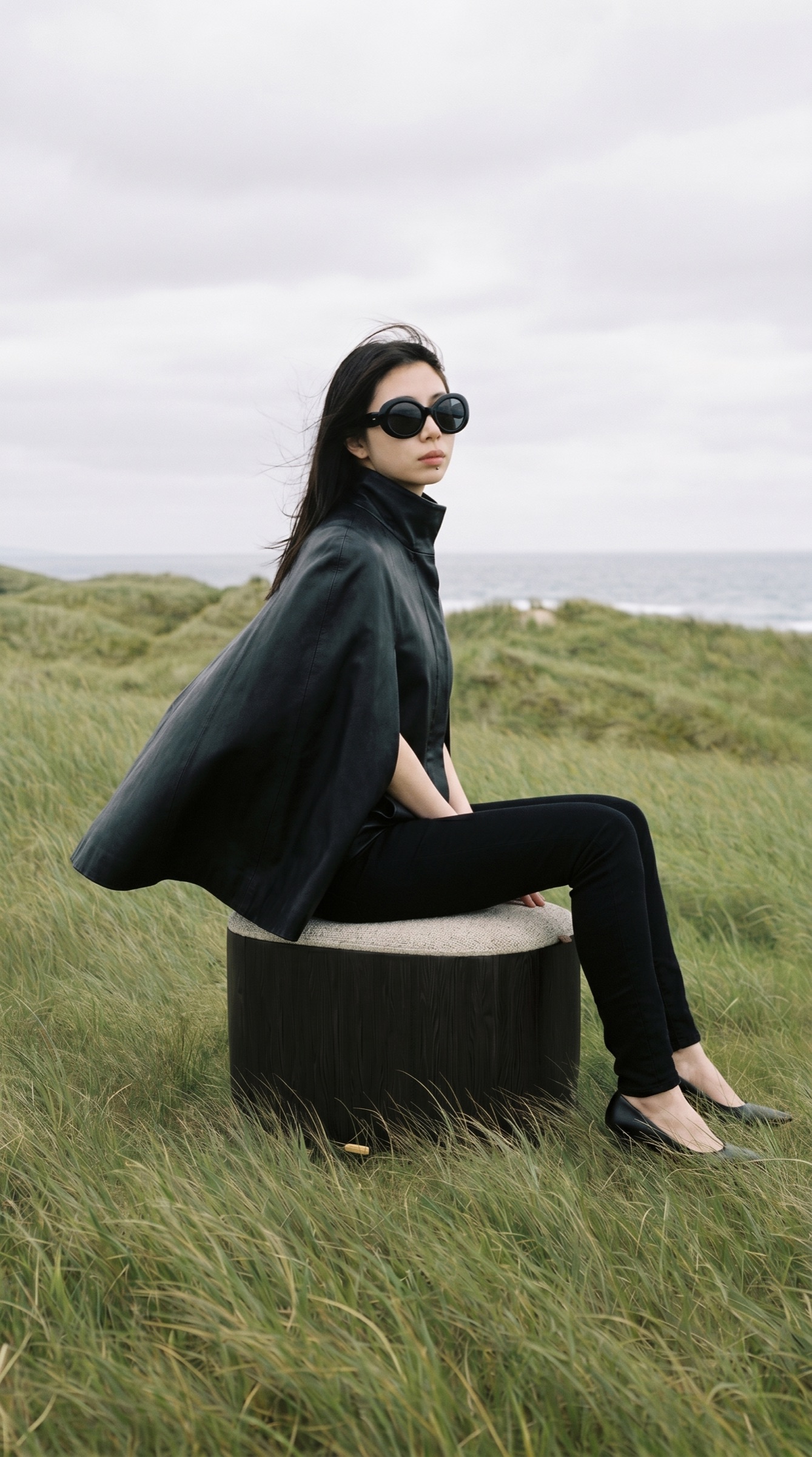 Ishi stool in the dunes — sitting profile