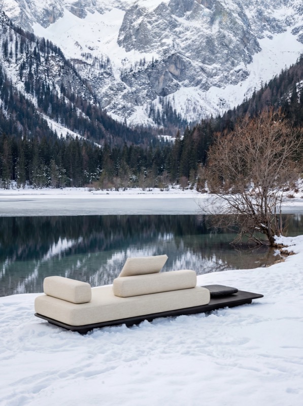 Sora Sofa in context